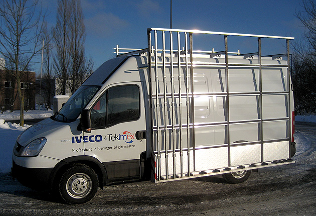 Tekimex är ledande inom specialbyggnationer av glasmästarbilar