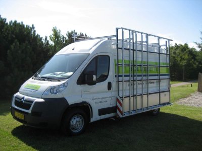 16-citroen-jumper-glassrack.JPG