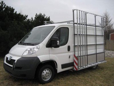 35-pegeut-glassrack.jpg